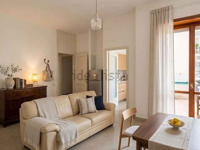Appartamento in vendita di 253 m² in Via 95° Reggimento Fanteria, 112