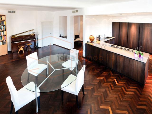 Appartamento in vendita di 254 m²