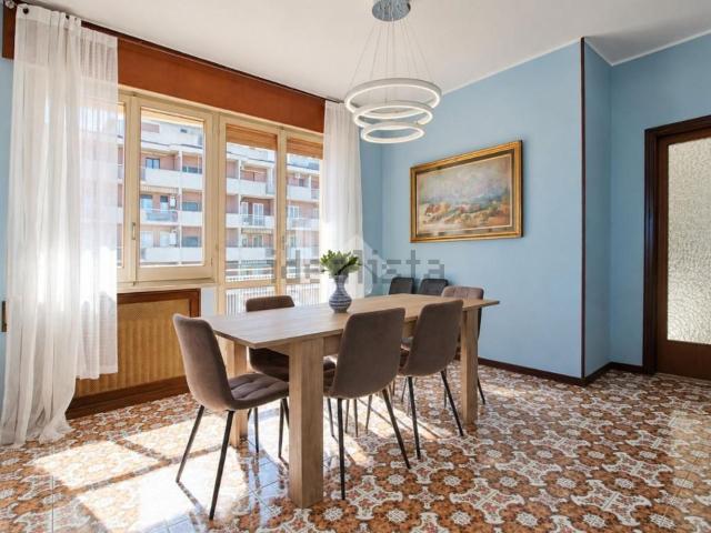 Appartamento in vendita di 254 m² in Via Adriatica, 414