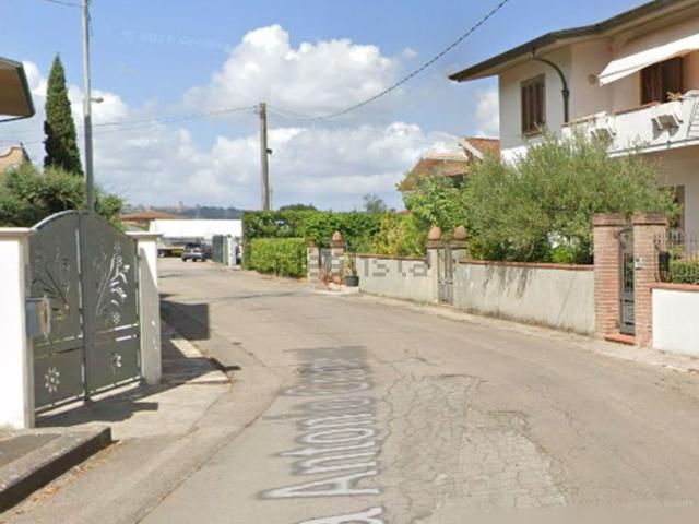 Appartamento in vendita di 255 m² in Via Antonio Gramsci