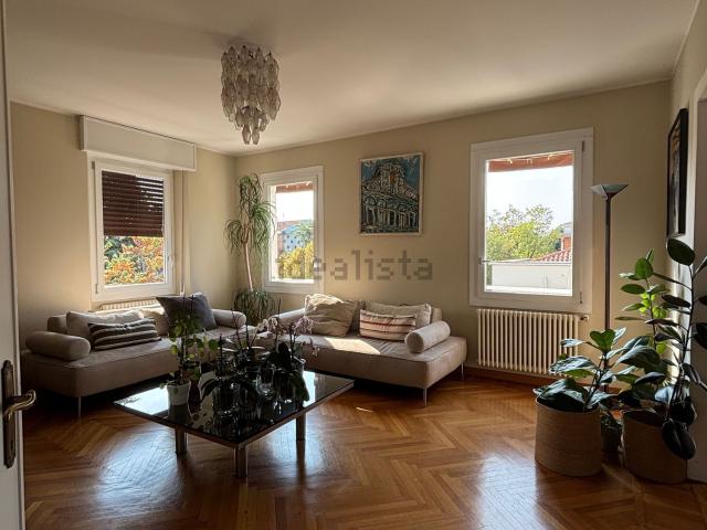 Appartamento in vendita di 255 m² in Via Guglielmo Marconi, 16