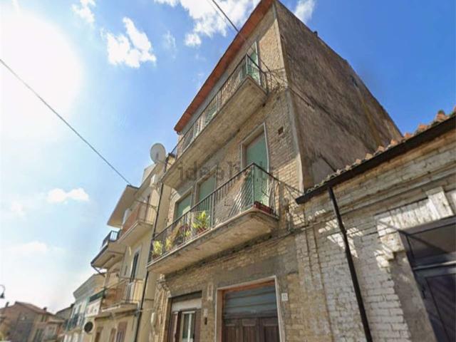 Appartamento in vendita di 255 m² in Via Perdicasso Barrile, 55