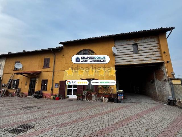 Appartamento in vendita di 255 m² in Via Roma