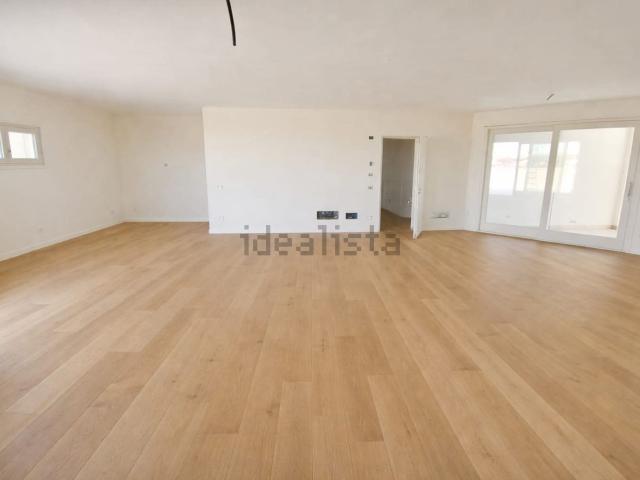 Appartamento in vendita di 255 m² in Via VIII Marzo, 1