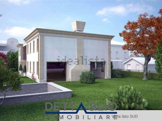 Appartamento in vendita di 255 m² in Piazza Martiri della Libertà