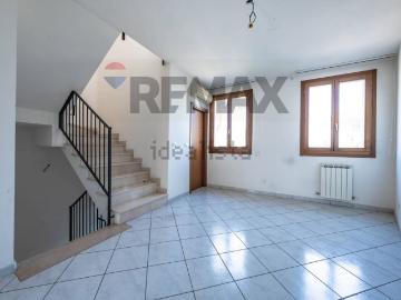 Appartamento in vendita di 256 m² in Via Mozambico, 36