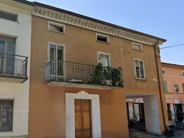 Appartamento in vendita di 257 m² in Via Giuseppe Mazzini, 95