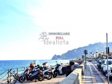 Appartamento in vendita di 257 m² in Via F. Crispi