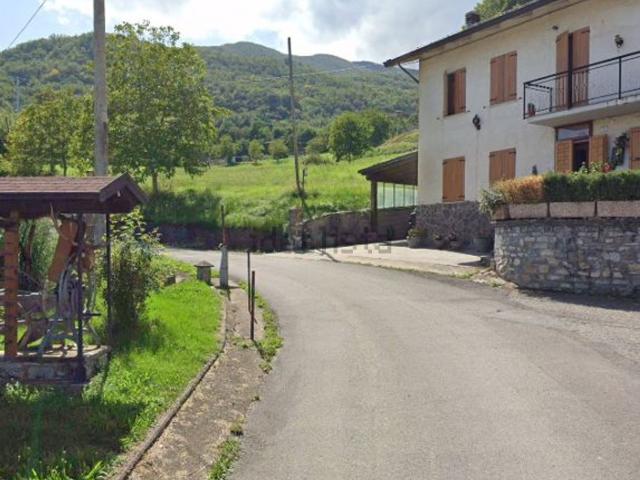 Appartamento in vendita di 257 m² in Via Triglia