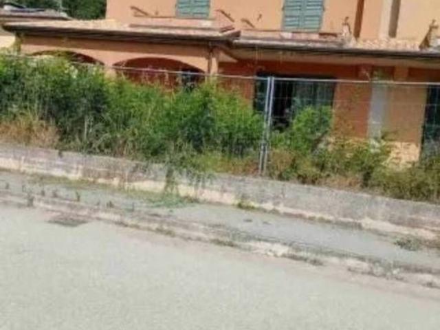 Appartamento in vendita di 258 m² in Via Gasperini
