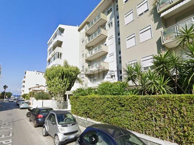 Appartamento in vendita di 258 m² in Via E. Cosenz, 110