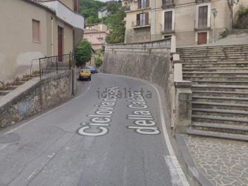 Appartamento in vendita di 258 m² in Via Francesco Acri