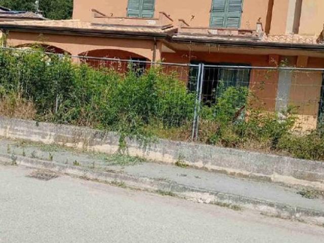 Appartamento in vendita di 259 m² in Via Gasperini