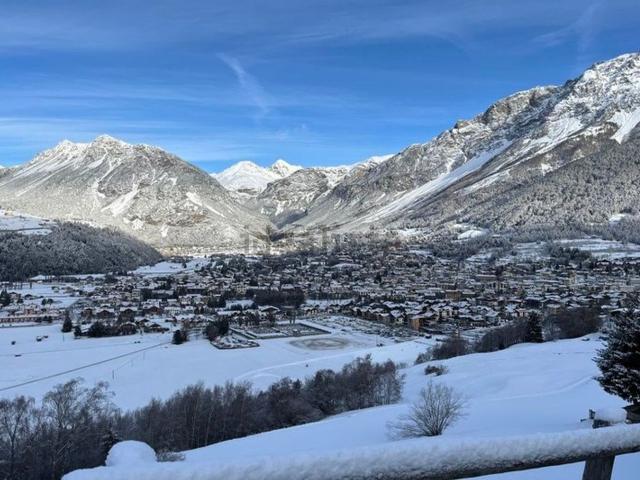 Appartamento in vendita di 259 m² in Via de simone