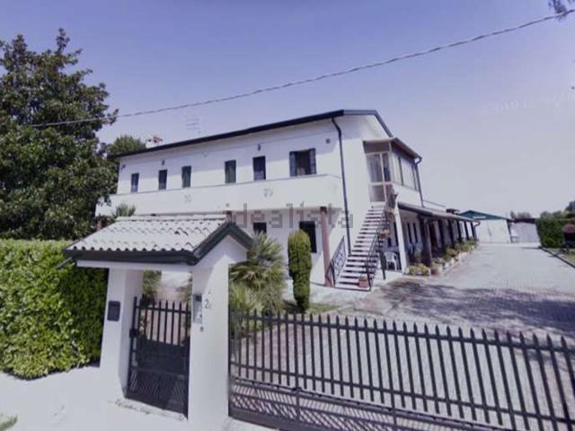 Appartamento in vendita di 259 m² in Via Monte Berico, 2
