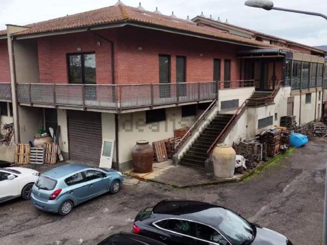 Appartamento in vendita di 259 m² in Frazione Casigliano Campagna