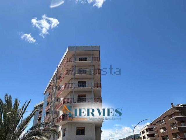 Appartamento in vendita di 260 m² in Via Guglielmo Marconi