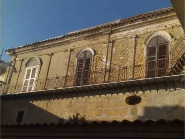 Appartamento in vendita di 260 m² in Via de Castellett, 25