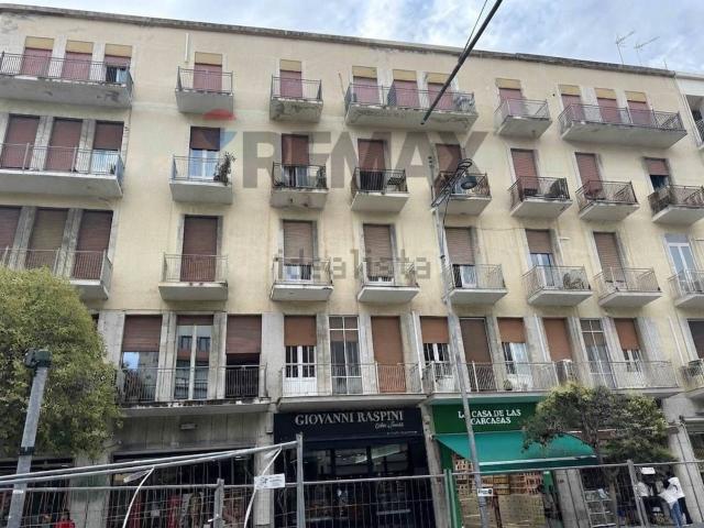 Appartamento in vendita di 260 m² in Via Luciano Manara, 54