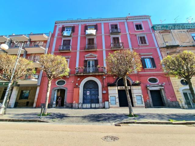 Appartamento in vendita di 260 m² in Corso Umberto I