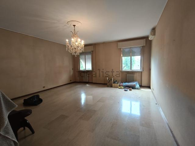 Appartamento in vendita di 260 m² in Largo Paolo Sarpi, 8