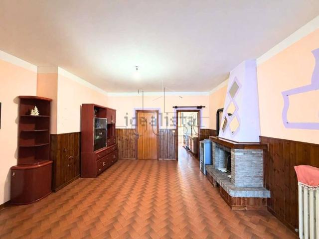 Appartamento in vendita di 260 m² in Località San Romano, 17