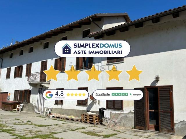 Appartamento in vendita di 260 m² in Strada Pratomorone