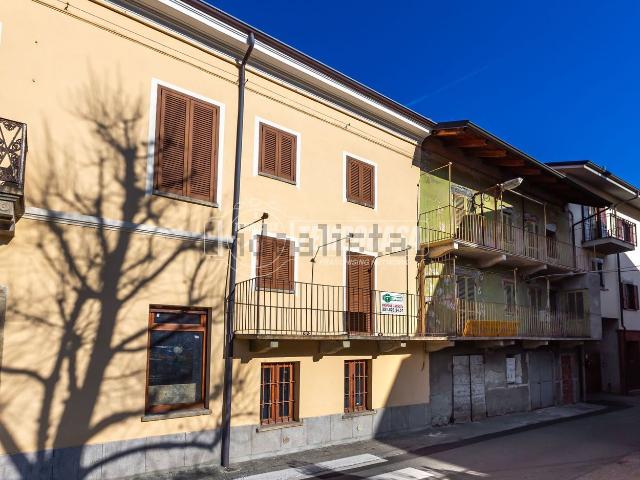 Appartamento in vendita di 261 m² in Via Conte Verde, 1