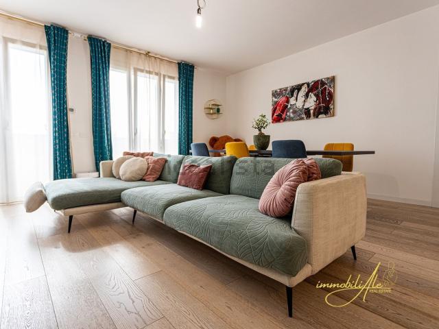 Appartamento in vendita di 262 m² in Via G. Verdi, 16