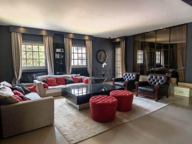 Appartamento in vendita di 263 m² in Via Giuseppe Fanelli, 224