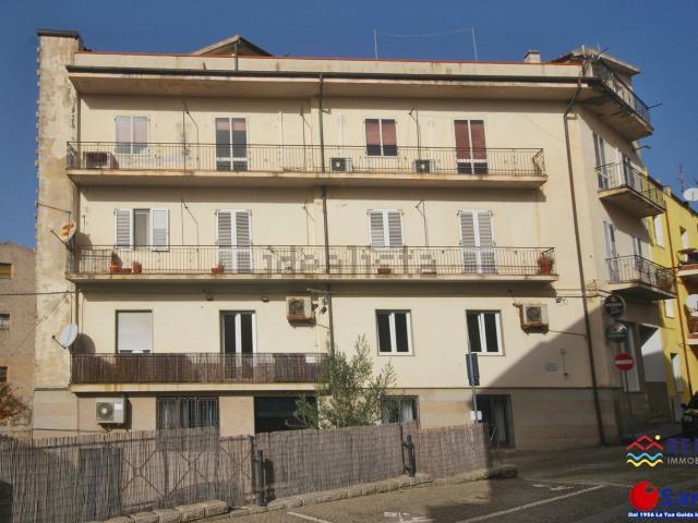 Appartamento in vendita di 263 m² in Via Angioy, 25