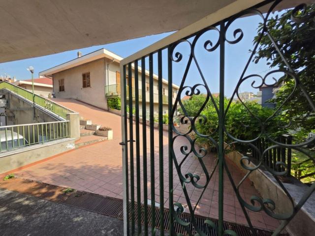 Appartamento in vendita di 264 m² in Via Parigi, 44