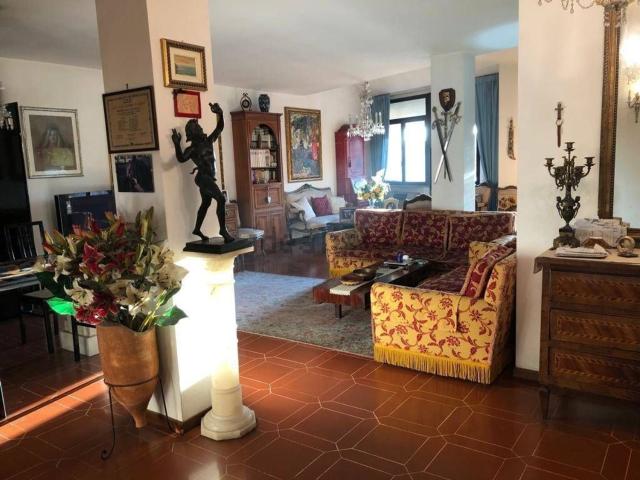 Appartamento in vendita di 288 m²