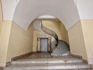 Appartamento in vendita di 265 m² in Via Saponea, 35