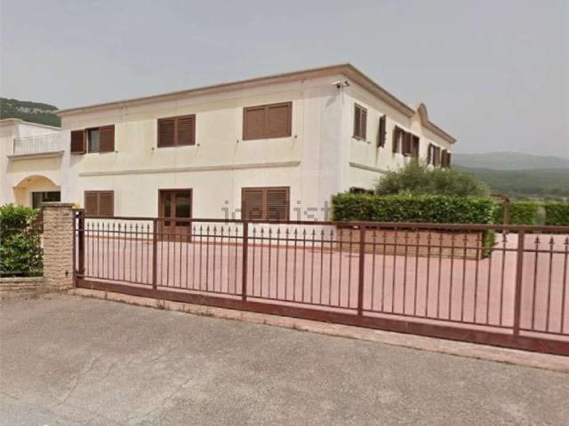 Appartamento in vendita di 265 m² in Viale Ippocrate