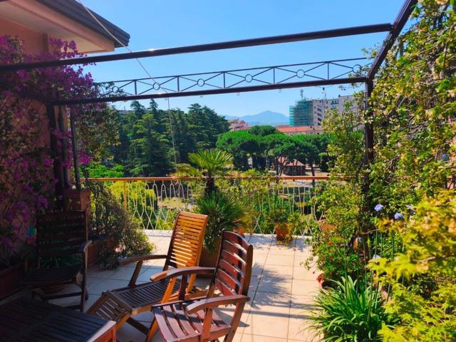 Appartamento in vendita di 266 m² in Via Circumvallazione, 103