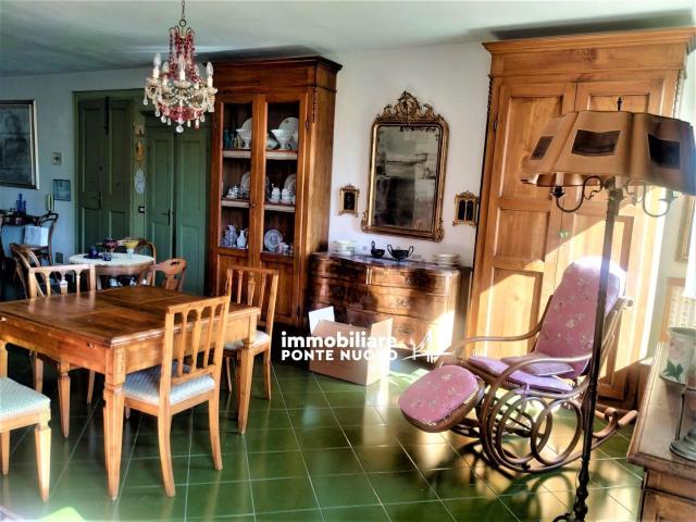 Appartamento in vendita di 266 m² in Via Montalti, 75