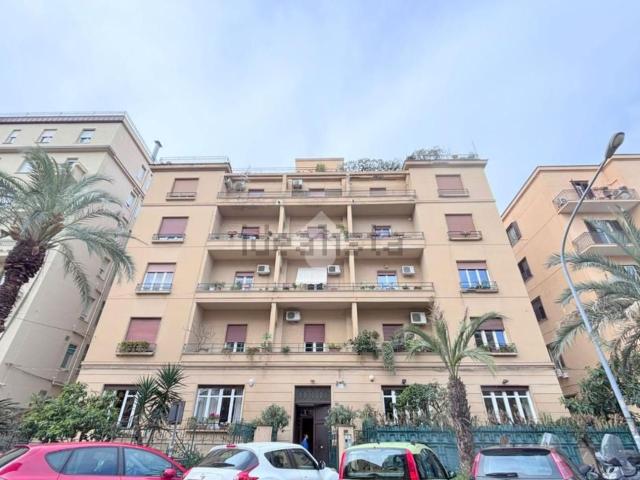 Appartamento in vendita di 266 m² in Viale Regina Margherita, 23