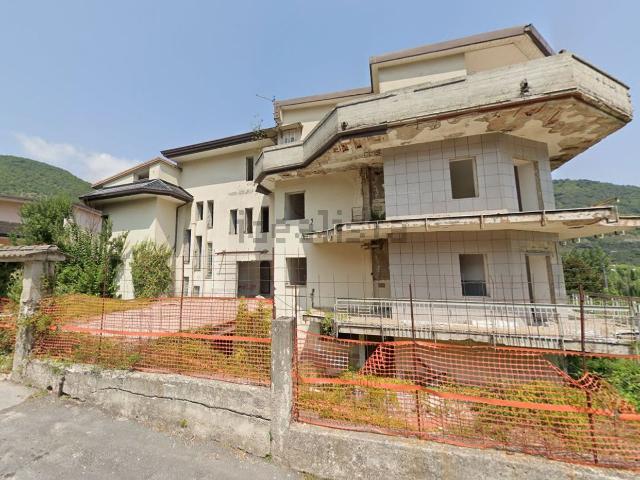 Appartamento in vendita di 267 m² in Via Nazionale, 3