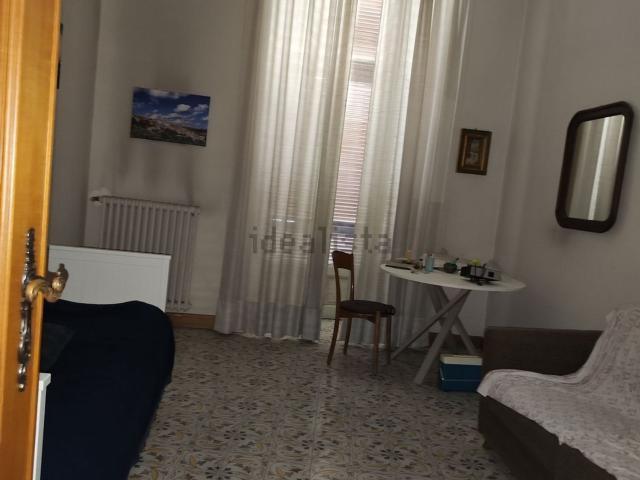 Appartamento in vendita di 270 m² in Via Cavour