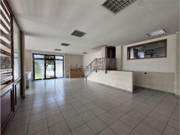Appartamento in vendita di 270 m² in Via Cesare Battisti, 104