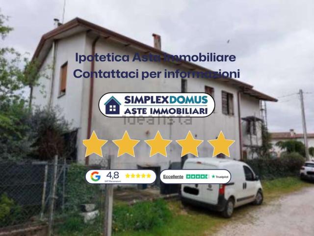 Appartamento in vendita di 270 m² in Via Giuseppe Corazzin