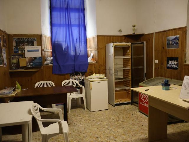 Appartamento in vendita di 270 m² in Via Giacomo Matteotti