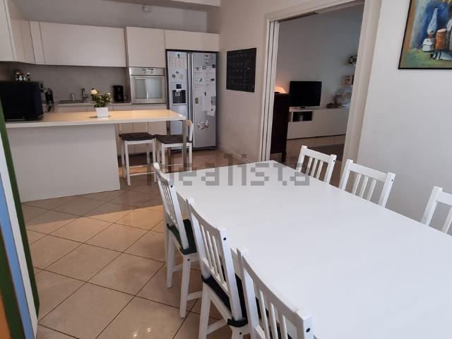 Appartamento in vendita di 270 m² in Via dei Salici
