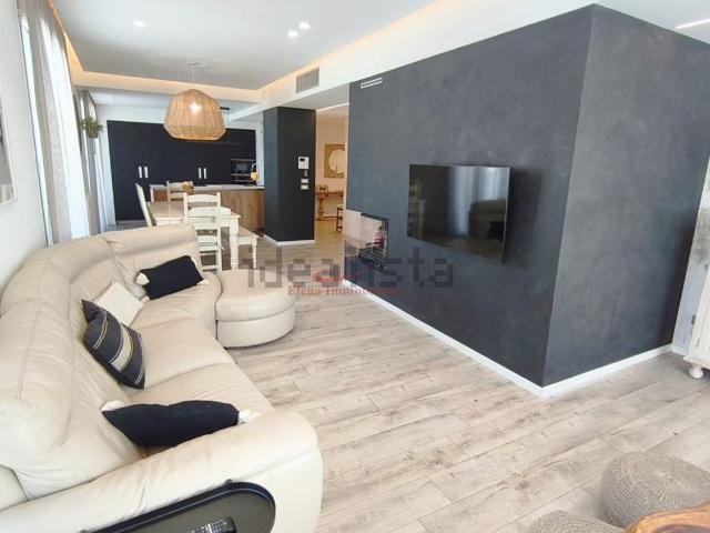 Appartamento in vendita di 270 m² in Via della Libertà