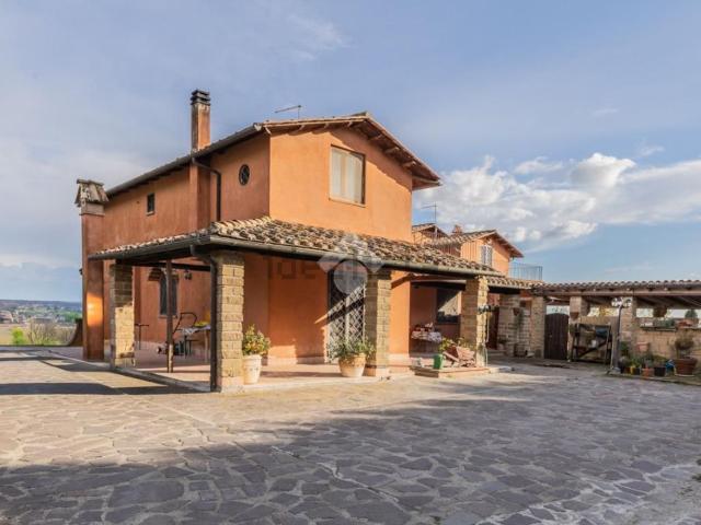 Appartamento in vendita di 270 m² in Via Fosso del Norcino, 27