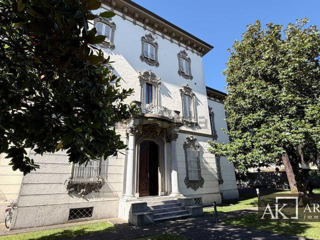 Appartamento in vendita di 270 m² in Via Massaua, 2