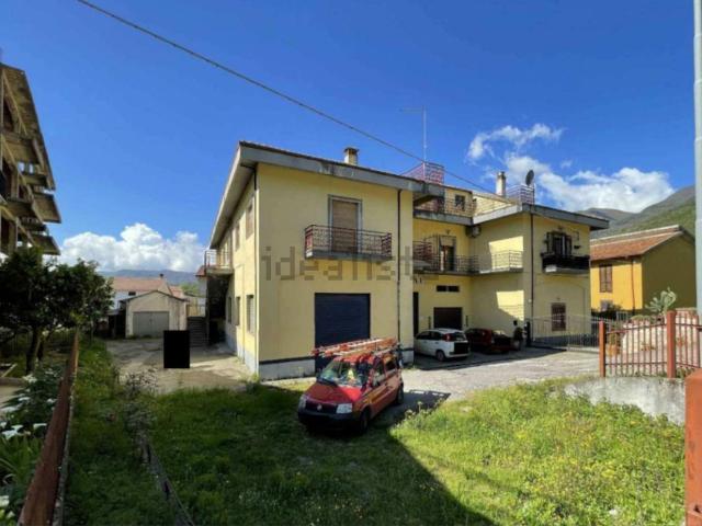 Appartamento in vendita di 270 m² in Via Nazionale