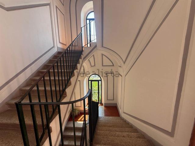 Appartamento in vendita di 270 m² in Via Quercione, 40