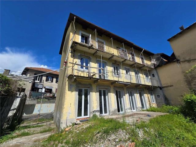 Appartamento in vendita di 270 m² in Via Repubblica